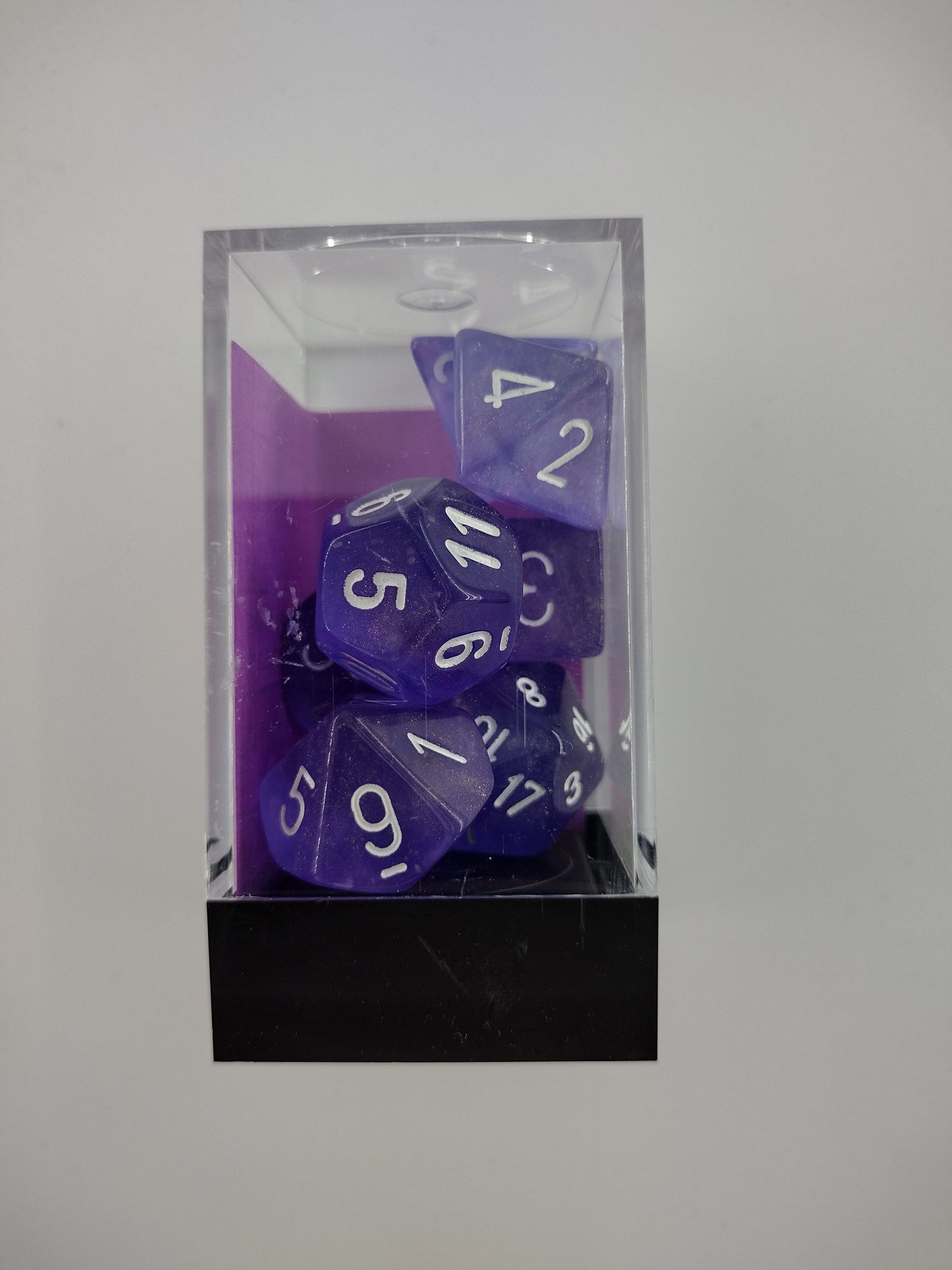 Chessex Borealis® purple/white Polyhedral 7-Die Set (CHX 27577)