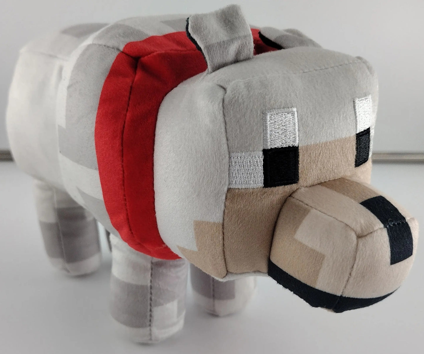 Minecraft Tamed Wolf Plush (8-Inch)